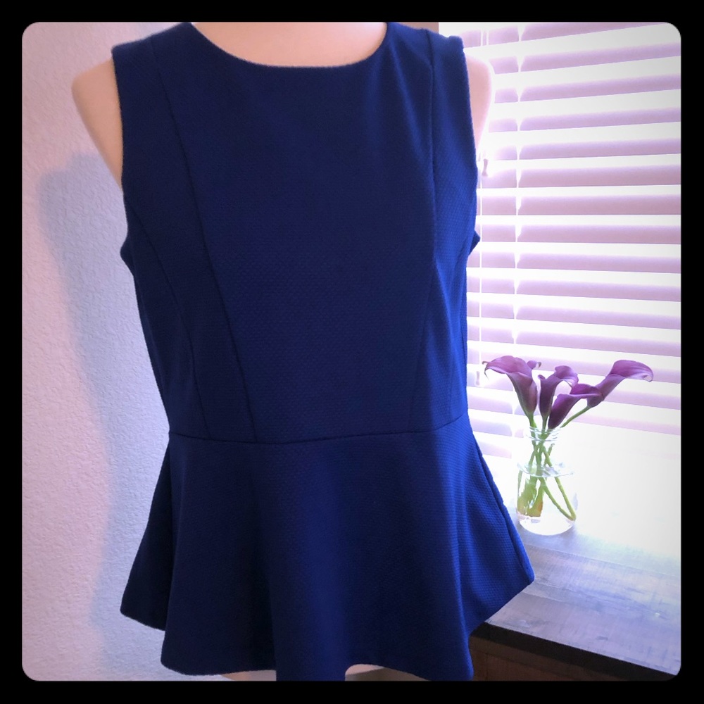 Gorgeous blue peplum top